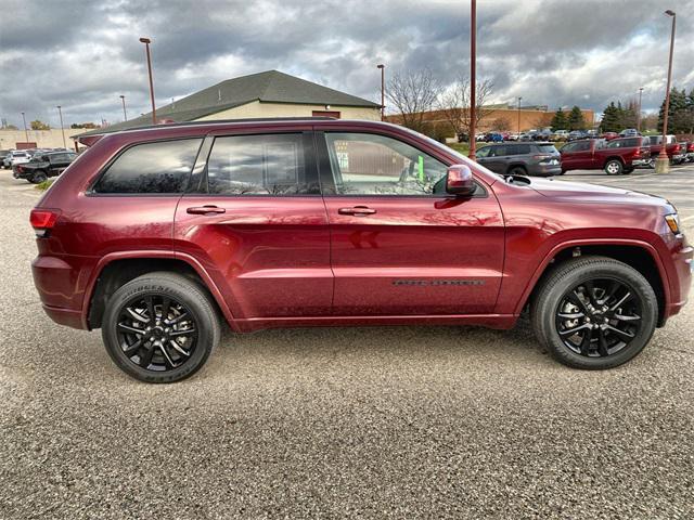 2021 jeep grand cherokee laredo