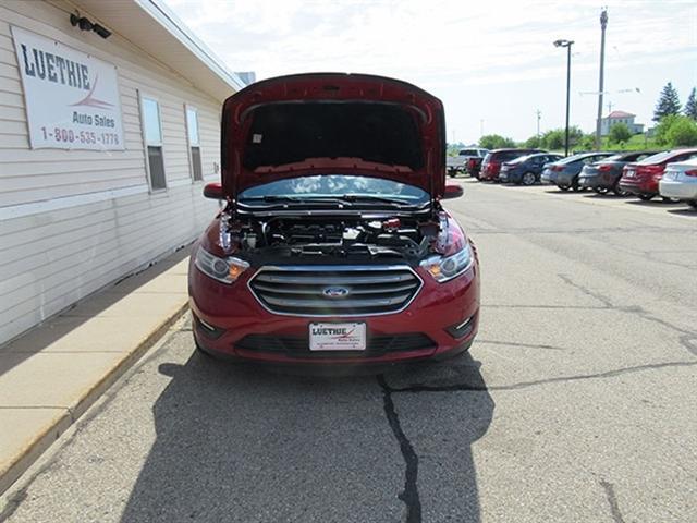 2019 ford taurus sel