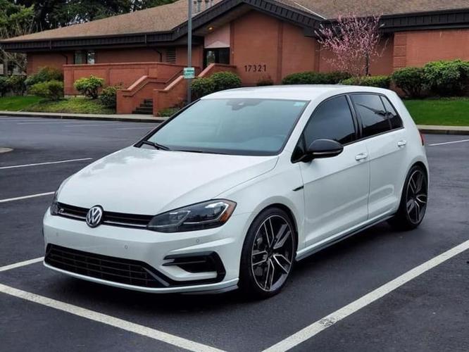 2018 volkswagen golf r 2.0t w/dcc & navigation 4dr all-wheel drive 4motion hatchback in lynnwood, washington