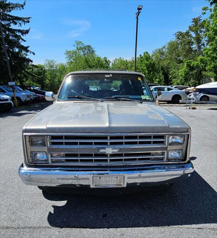 1987 chevrolet suburban r10 4dr suv