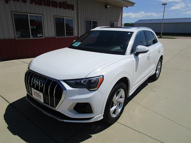 2020 audi q3 45 premium