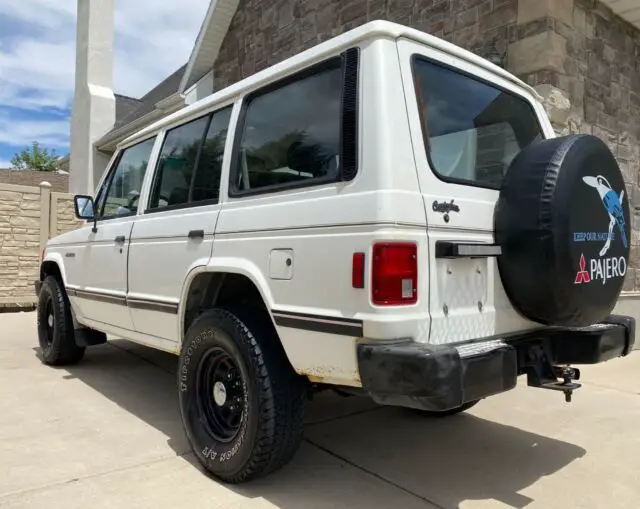 rare rust-free survivor! 5-spd manual! 4x4!