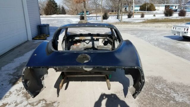 1980 chevrolet corvette body