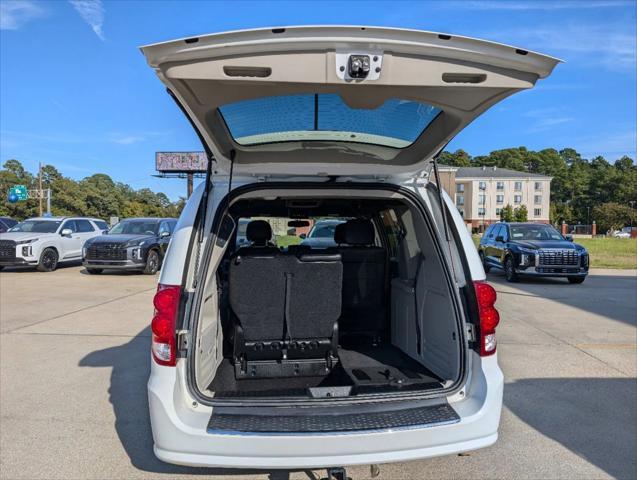 2017 dodge grand caravan sxt