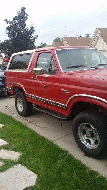1981 red ford bronco 4x4