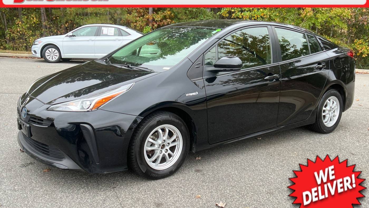 2021 toyota prius le
