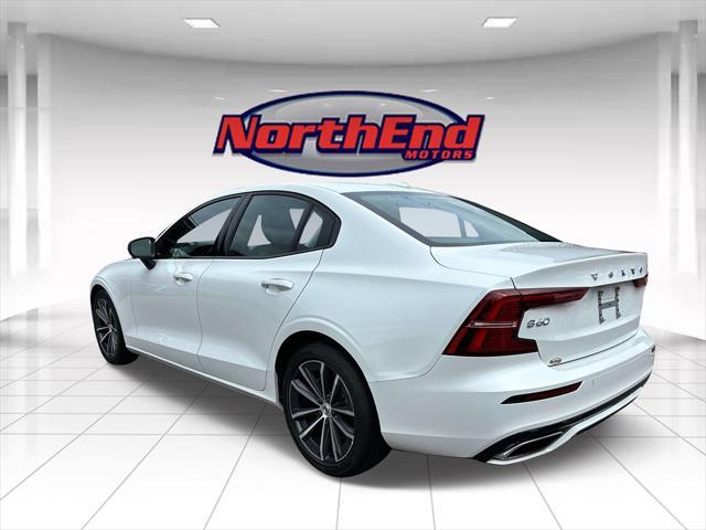 2022 volvo s60 t5 momentum