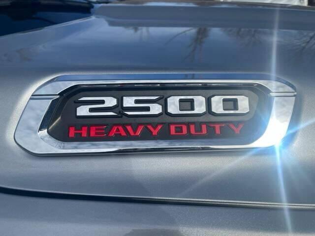 2021 ram 2500 tradesman crew cab 4x2 8' box