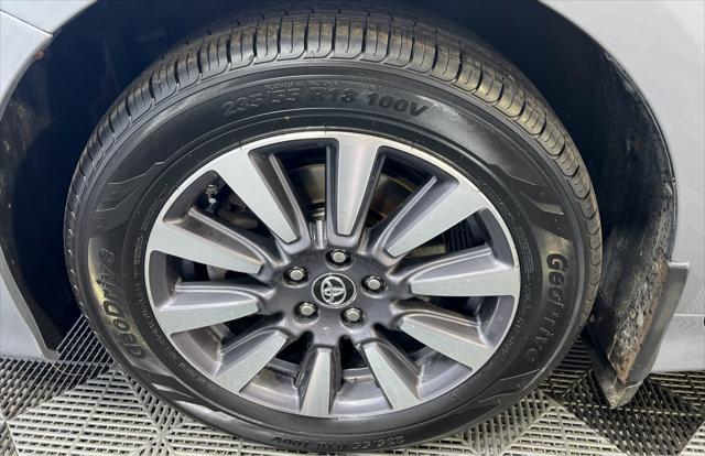 2018 toyota sienna xle