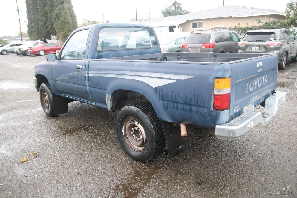 1990 toyota pick up 3.0 l v6 manual no reserve