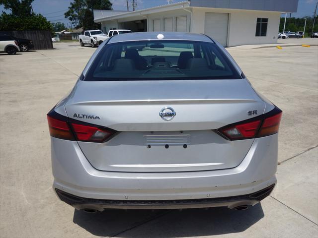 2021 nissan altima 2.5 sr