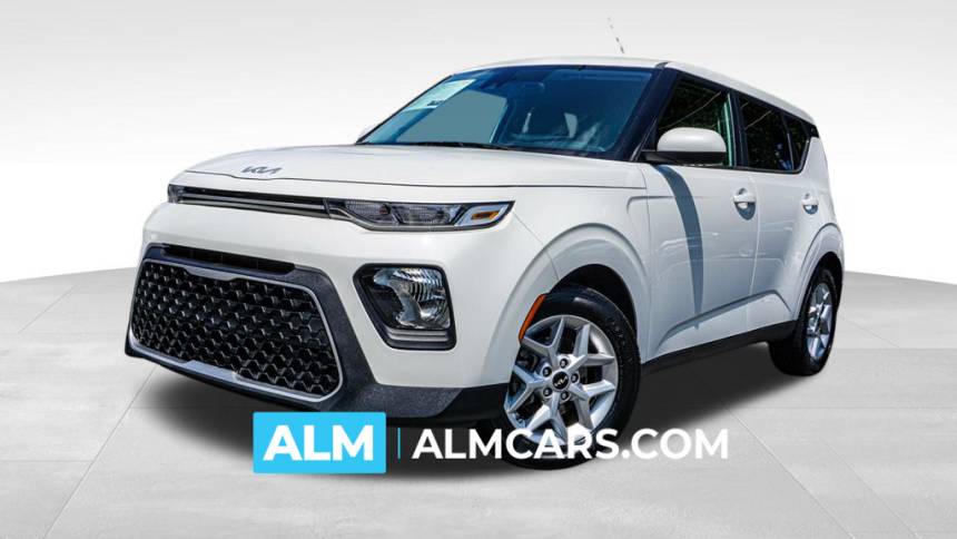 2022 kia soul lx