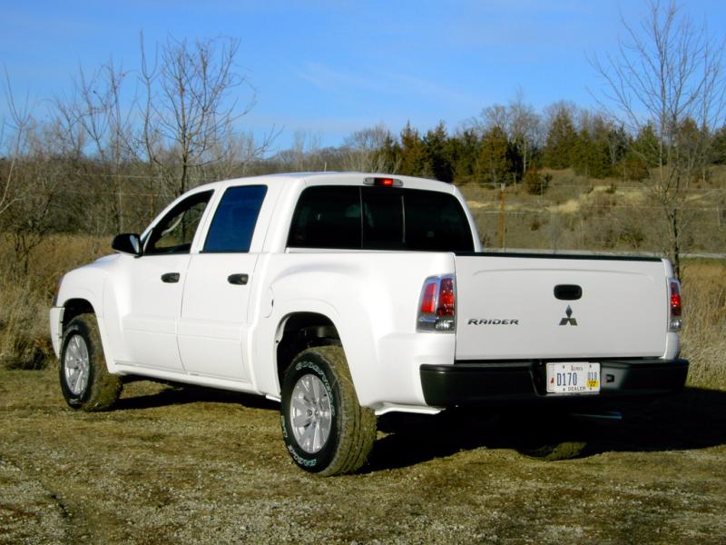 2007 Mitsubishi Raider