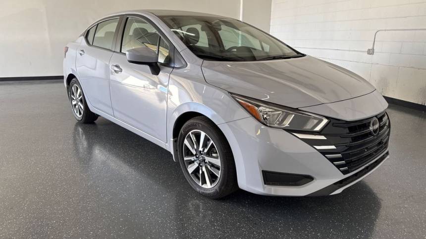 2024 nissan versa sv
