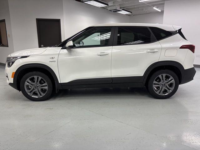 2022 kia seltos lx