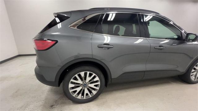 2021 ford escape titanium