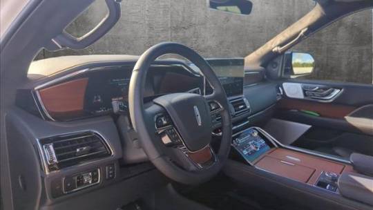 2024 Lincoln Navigator