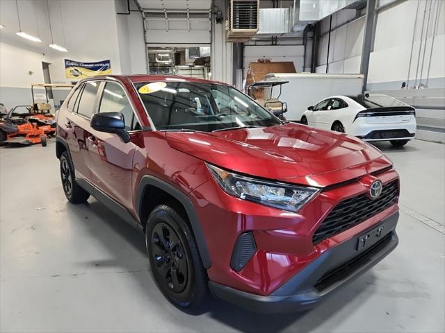 2022 toyota rav4 le