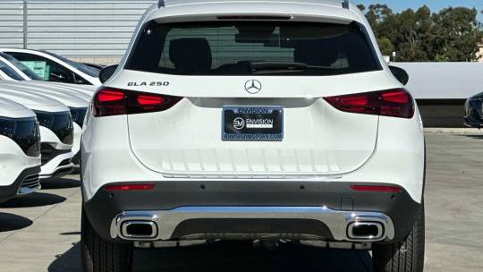 2025 Mercedes-Benz GLA