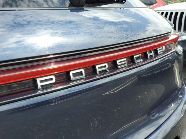 2021 porsche macan base