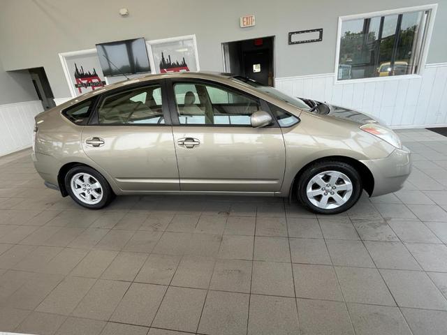 2005 toyota prius base (cvt-e)