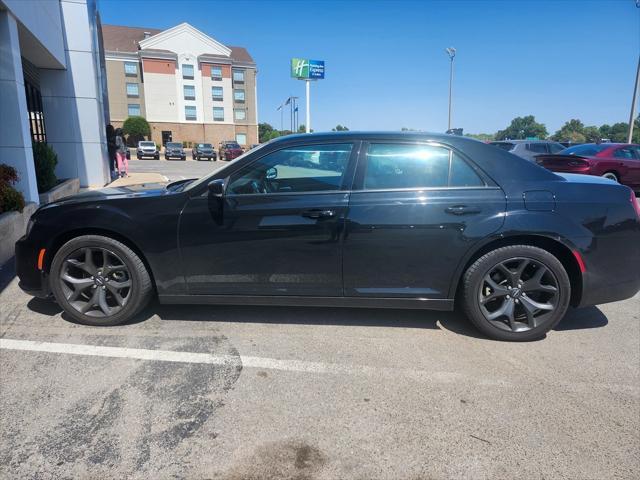 2023 chrysler 300 s