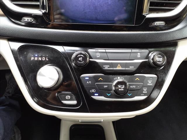 2017 chrysler pacifica touring