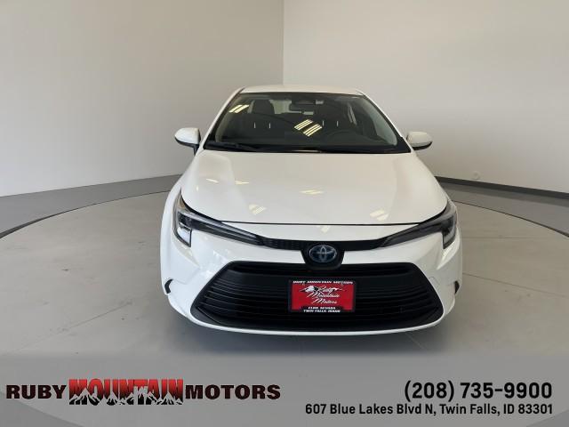 2023 toyota corolla hybrid le