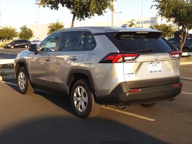2024 toyota rav4 le