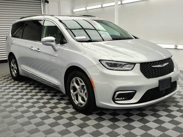 2022 chrysler pacifica limited