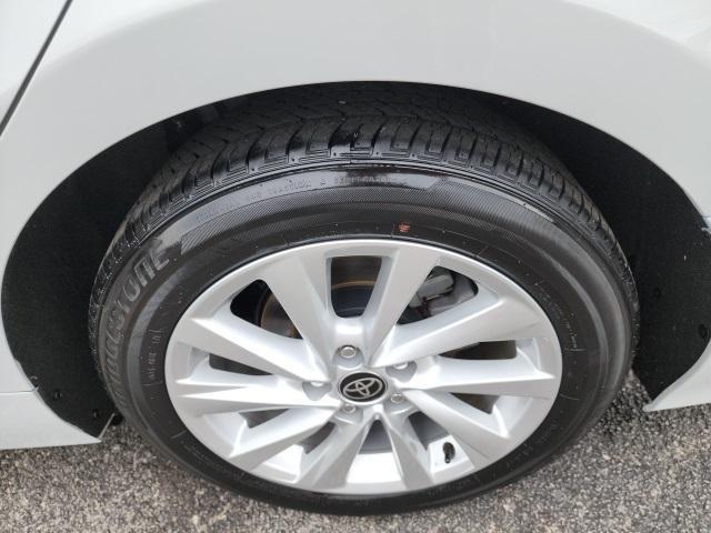 2023 toyota camry le