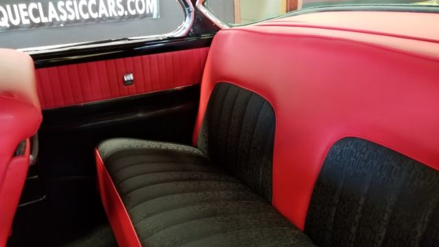 1953 buick roadmaster 2dr hardtop