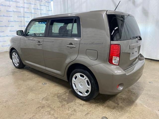 2012 scion xb base