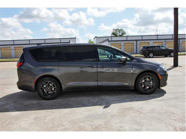 2022 chrysler pacifica hybrid limited