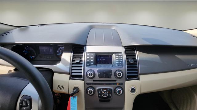 2017 ford taurus se
