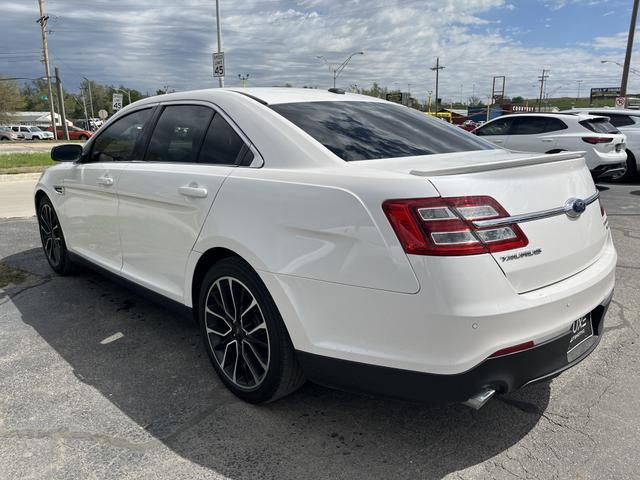 2018 ford taurus limited