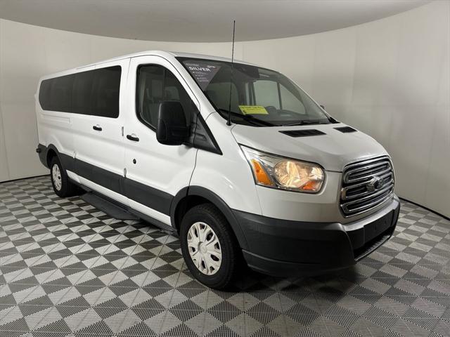 2017 ford transit-350 xlt