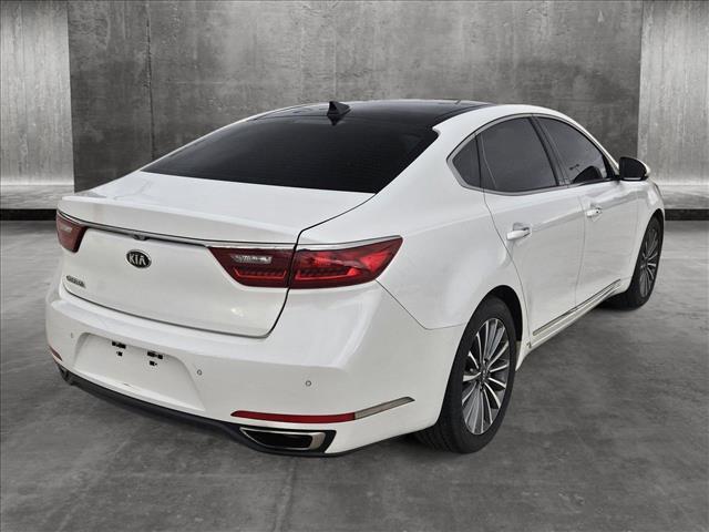 2017 kia cadenza premium