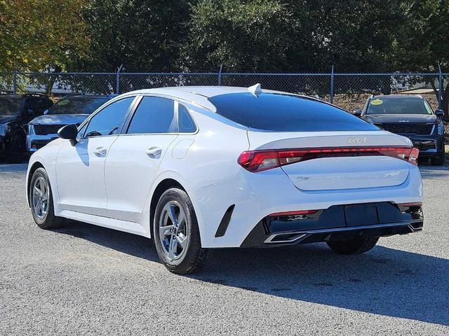 2022 kia k5 lxs