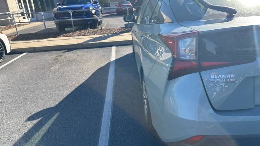 2022 toyota prius