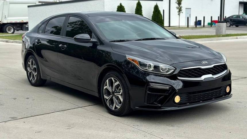 2021 kia forte lxs