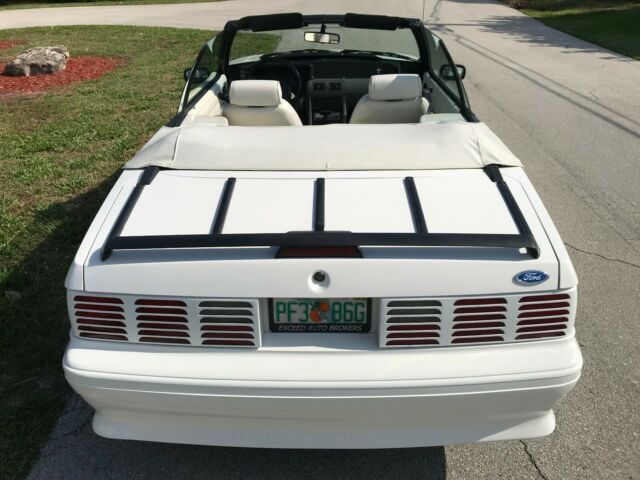 1993 mustang gt convertible 5.0 - automatic - rare model triple white 54k miles