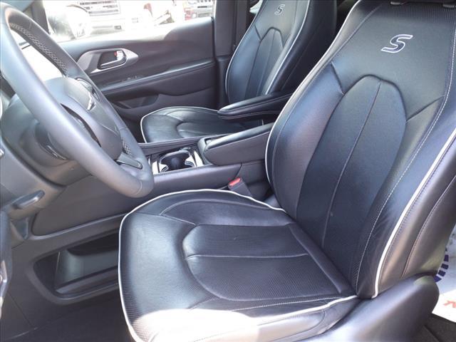 2022 chrysler pacifica limited