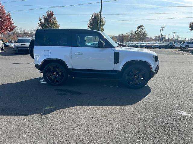 2023 land rover defender 90 v8