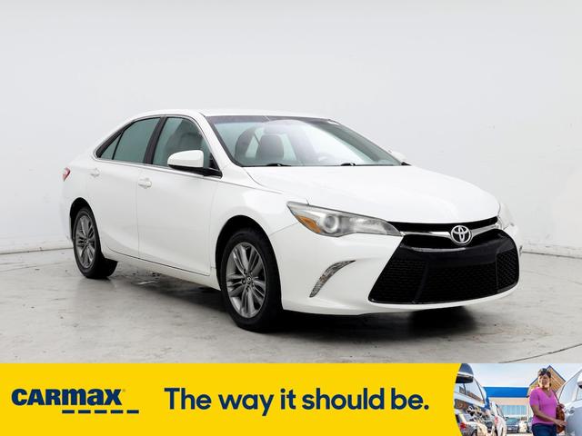 2017 toyota camry se