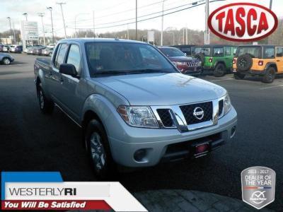 2013 nissan frontier sv 4x4 sv 4dr crew cab 6.1 ft. sb pickup 5a for sale in cranston, rhode island
