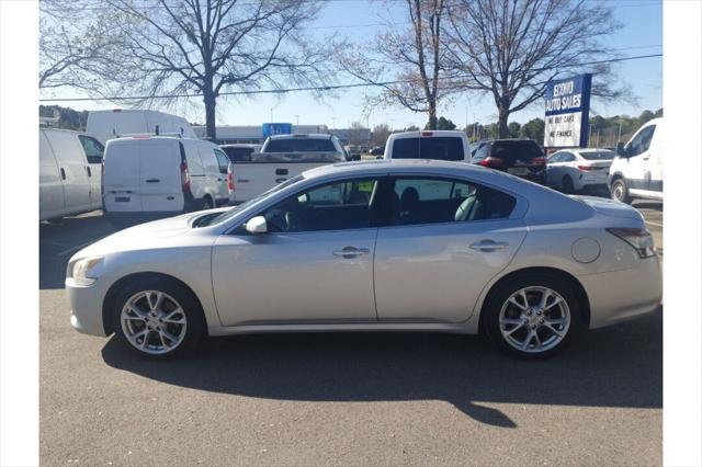 2012 nissan maxima s
