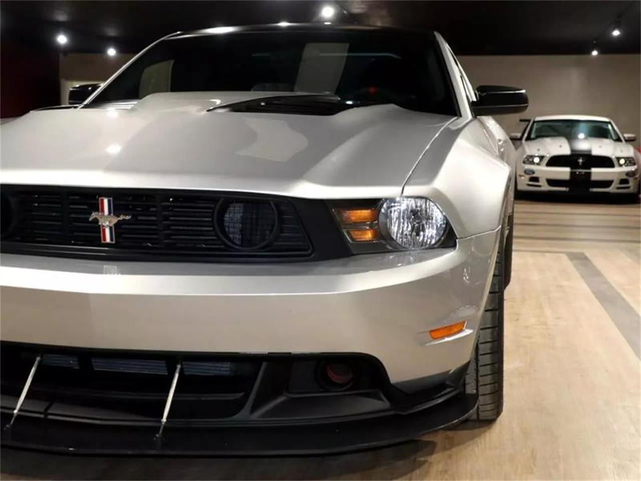 2012 ford mustang