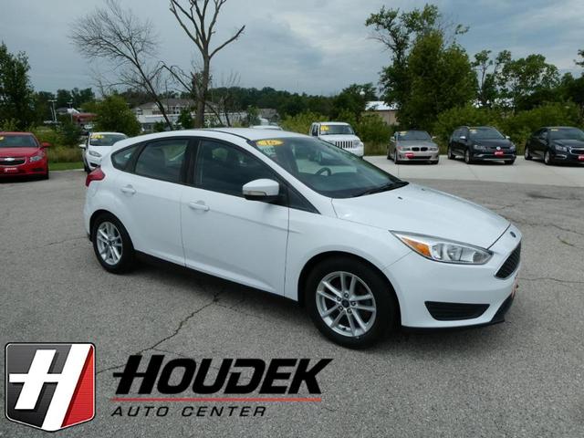 2016 ford focus se