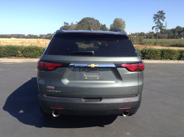 2022 chevrolet traverse lt cloth